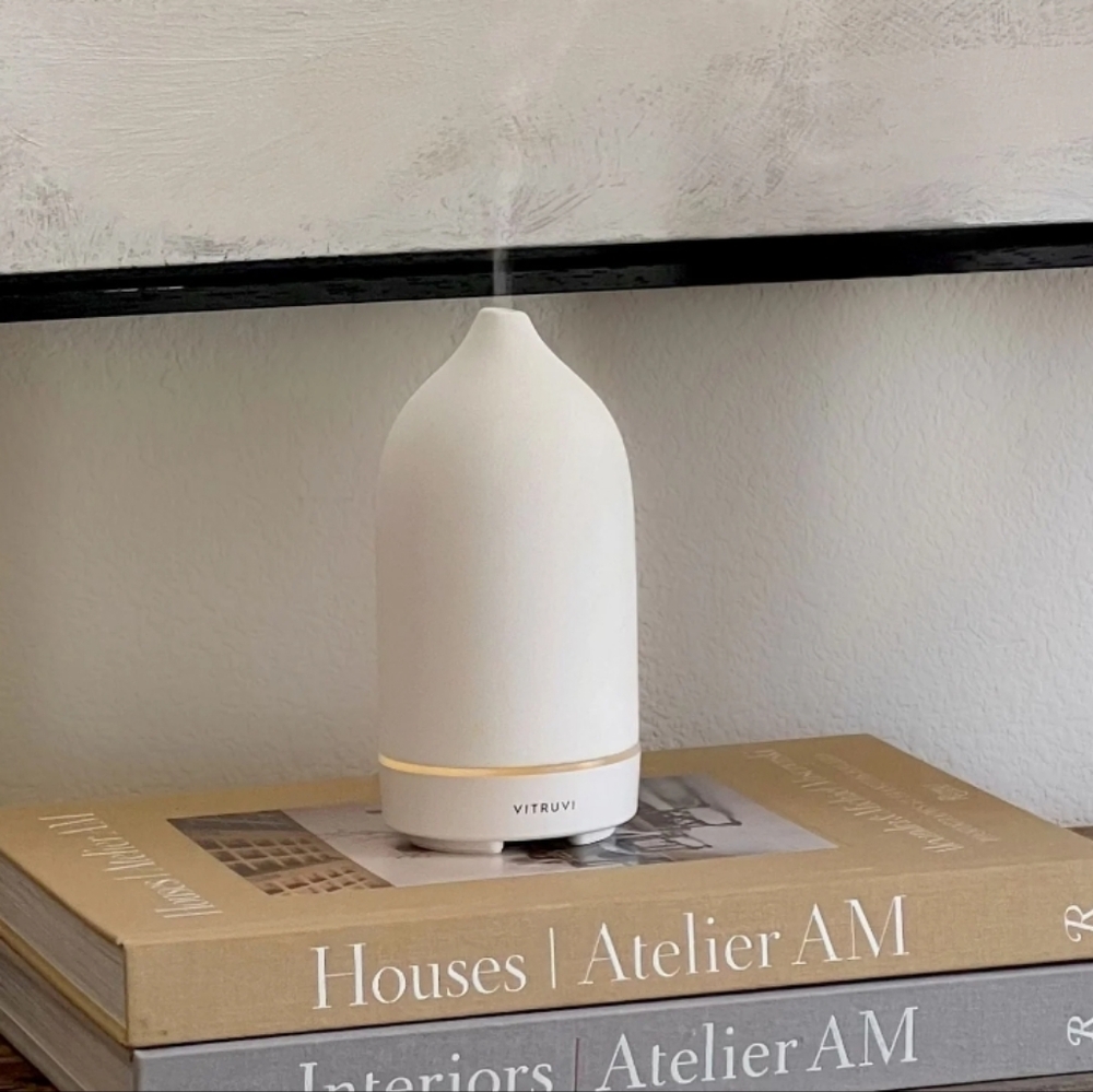 🆕 Vitruvi White Stone Diffuser